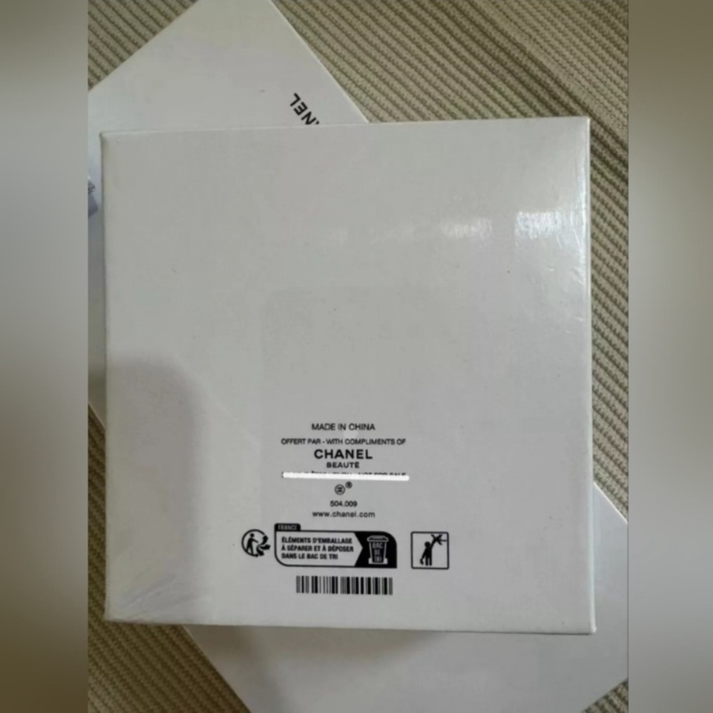 Authentic NWT Lock/Charm Set - Picture 7 of 10